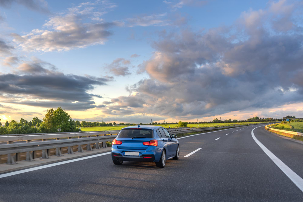 No momento, você está visualizando Aluguel de Carro para Viajar: Dicas, Economia e Onde Reservar com Segurança