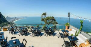 Leia mais sobre o artigo Onde comer no Rio de Janeiro: restaurantes, bares e dicas gastronômicas imperdíveis
